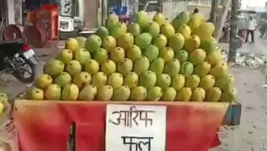 hotel-owners-vendors-display-owner-name-ahead-of-Kanwar-Yatra-religious-discrimination-Muzaffarnagar