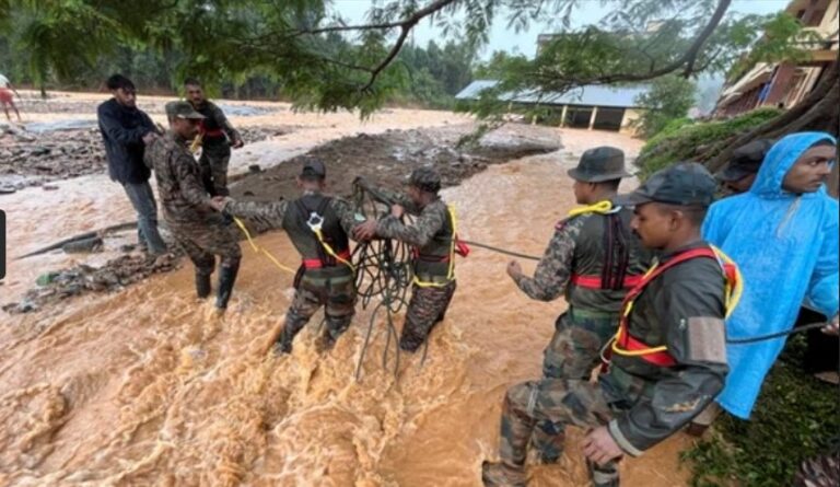 Wayanad-Landslide-The death-toll-raised-120-by-6-pm-98-people-are-missing.